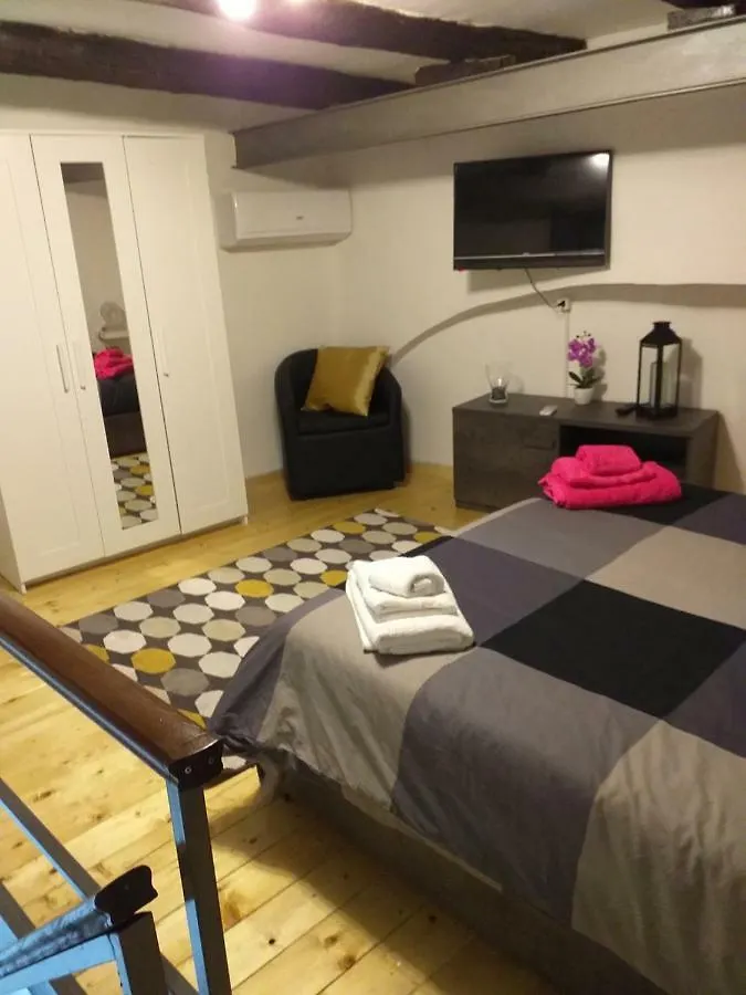 Sasy Jr House Via San Mattia 72 Apartman Nápoly